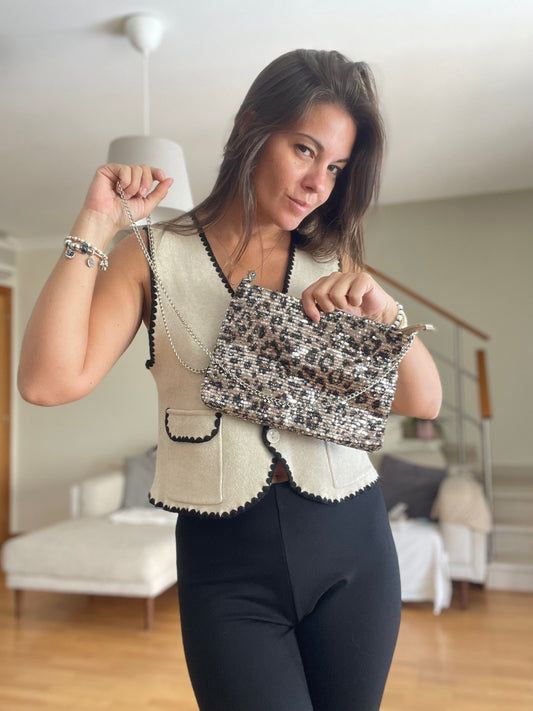 SEQUIN | Clutch com lantejoulas