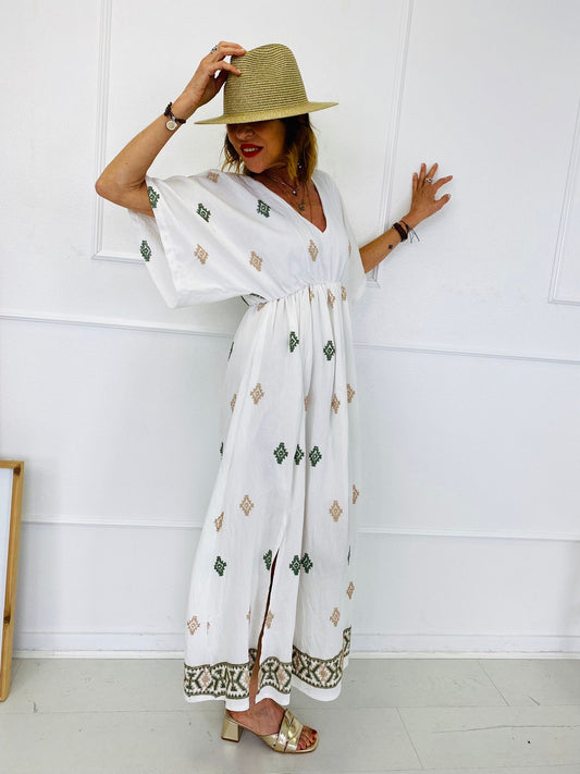 CLARA | Vestido con bordado