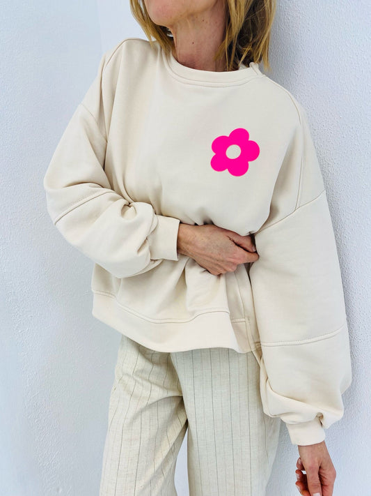 BEST IS YET TO COME | Sweat com frase e flores estampadas
