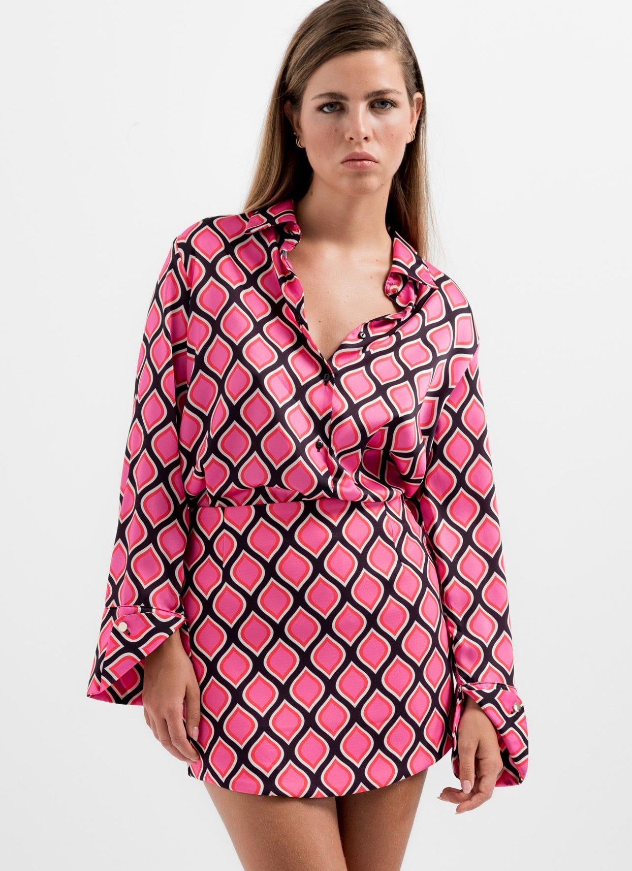 GLOSSY | Geometric mini skirt